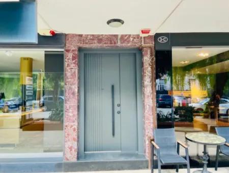 250 M² Prestigious Workplace For Rent On Alsancak Vasif Çinar Boulevard