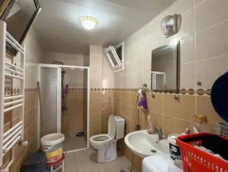 Flat For Rent With Green Area Façade On Seferihisar İzmir Street