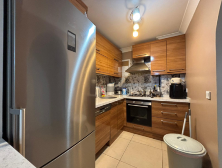 Alsancak Fair Front, Combi Boiler Well-Maintained 2 1 Furnished Flat For Rent!