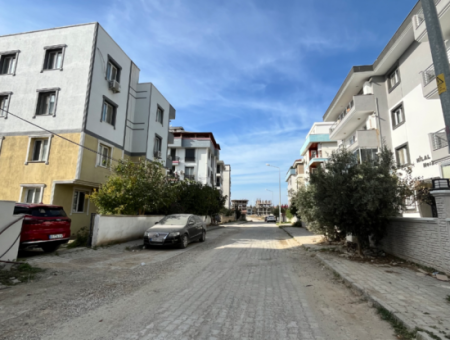 Seferihisar Çolakibrahim Bey Neighborhood – 2 1 New Flat Near The Stadium