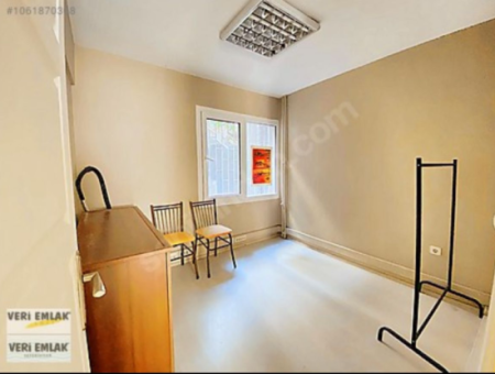 Apartment For Rent Near Alsancak Mosque 1St Floor 2 1 Air Conditioned Apartment With Elevator!