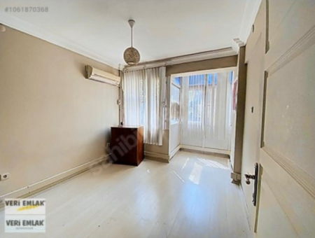 Apartment For Rent Near Alsancak Mosque 1St Floor 2 1 Air Conditioned Apartment With Elevator!