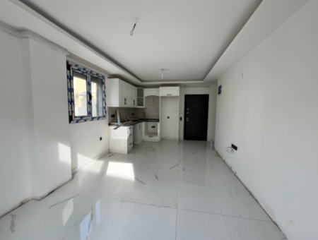 Seferihisar Çolakıbrahim Bey Neighborhood – 1 1 New Flat With Garden Use Near The Stadium
