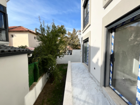 Seferihisar Çolakıbrahim Bey Neighborhood – 1 1 New Flat With Garden Use Near The Stadium