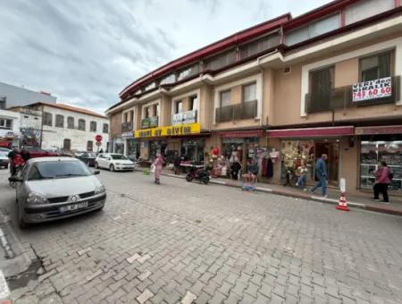 Office / Workplace For Rent In Seferihisar City Center – Marketplace Entrance