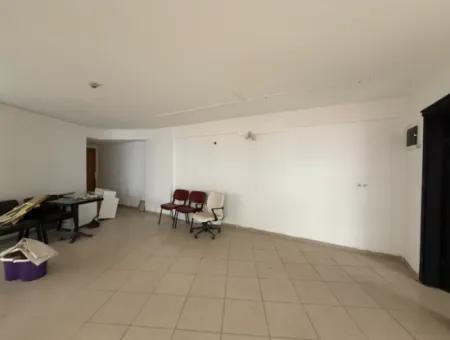 Office / Workplace For Rent In Seferihisar City Center – Marketplace Entrance