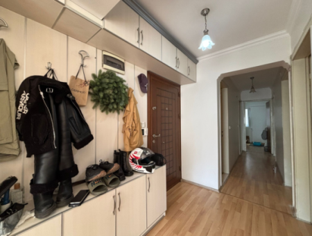 4Th Floor Well-Maintained Flat For Rent With 3 1 Parking Lot In Alsancak Poet Eşref!