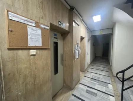 Flat For Sale Near Dünyagöz Hospital On Aliçetinkaya Boulevard 2 1 80 M² 5 Floors