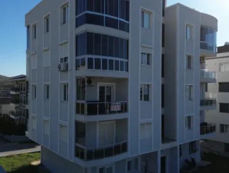 Seferihisar Izmir Street With Green Area Façade • For Sale 3 1 Flat