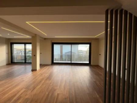 Seferihisar Bahçeşehir – Luxury Villa With Private Life Concept