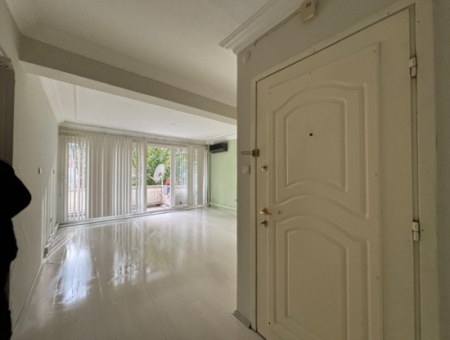 Apartment For Rent Near Alsancak Mosque 1St Floor 2 1 Air Conditioned Apartment With Elevator!