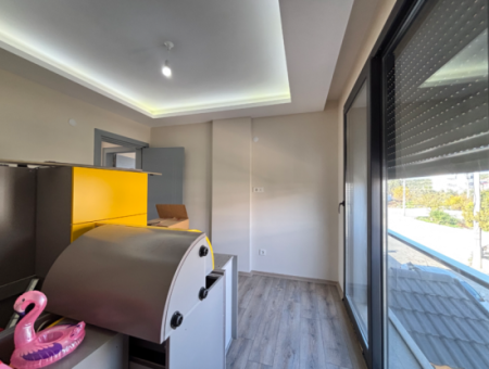 3 Rooms 1 Living Room Detached Villa With Pool In Sigacik For Sale