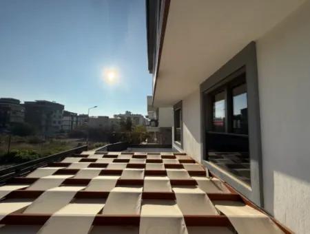 Corner Parcel 4 2 Luxury Villa In Seferihisar Gözsüzler!