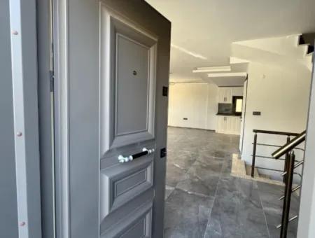 Corner Parcel 4 2 Luxury Villa In Seferihisar Gözsüzler!