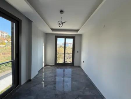 Corner Parcel 4 2 Luxury Villa In Seferihisar Gözsüzler!