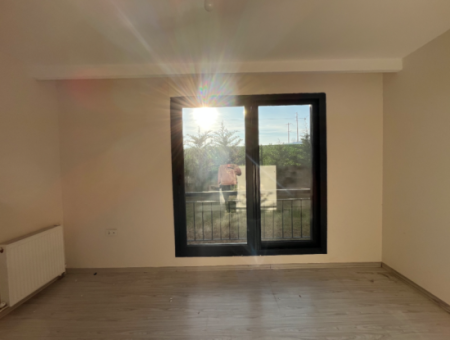 Seferihisar Camikebir – Luxury Flat In A Site With Pool On Gözsüzler Street