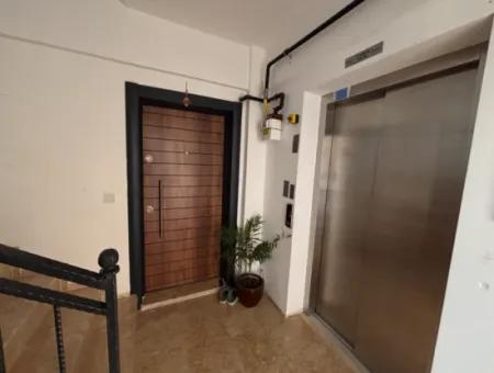 3 1 Spacious Flat In Seferihisar Camikebir