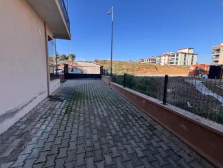3 1 Spacious Flat In Seferihisar Camikebir