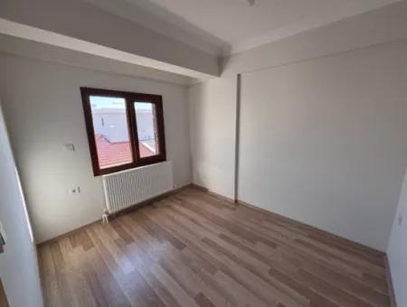 3 1 Spacious Flat In Seferihisar Camikebir