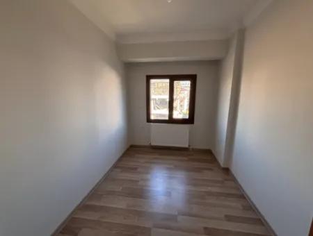 3 1 Spacious Flat In Seferihisar Camikebir