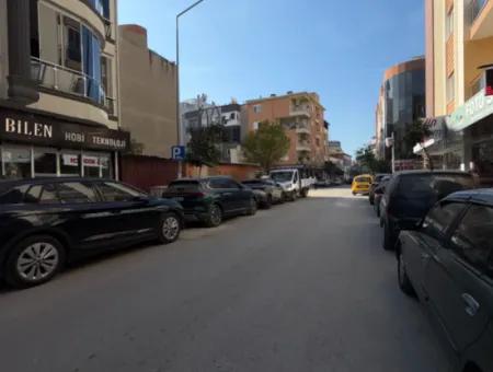 350 M² Shop For Rent With Glass Showcase On Seferihisar Main Street