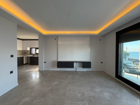 Lebiderya Detached Villa For Sale In Seferihisar Akarca