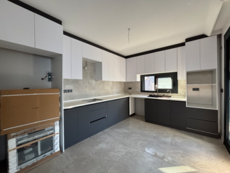 Lebiderya Detached Villa For Sale In Seferihisar Akarca