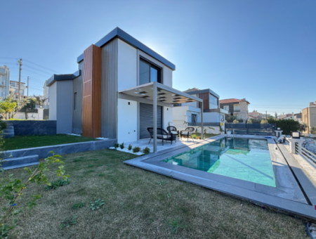 Lebiderya Detached Villa For Sale In Seferihisar Akarca