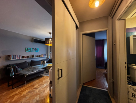 3 1 2Nd Floor Flat For Rent Near Talatpaşa With Alsancak Parking Lot!