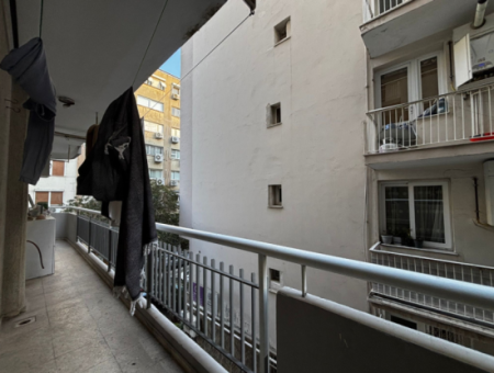 3 1 2Nd Floor Flat For Rent Near Talatpaşa With Alsancak Parking Lot!