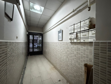 Near Alsancak Fair 2 1 1St Floor Combi Flat For Rent Without Cost!