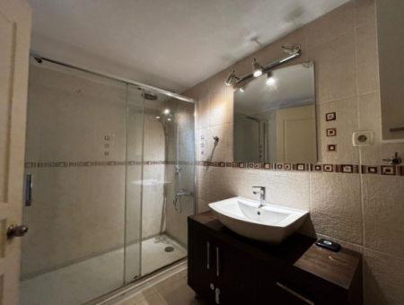 3 1 Corner 5Th Floor Flat For Sale At No Cost On Alsancak Libas Street!