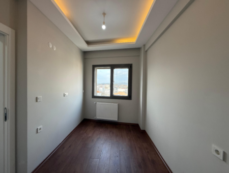 Modern And Spacious 2 1 Flats In Central Location