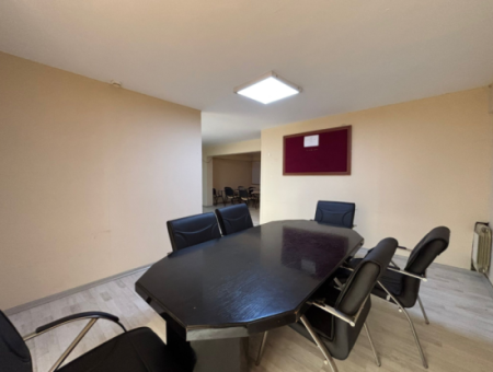 4 Offices 1 Shop 8 Warehouses 1000M2 Workplace For Sale In Basmane!