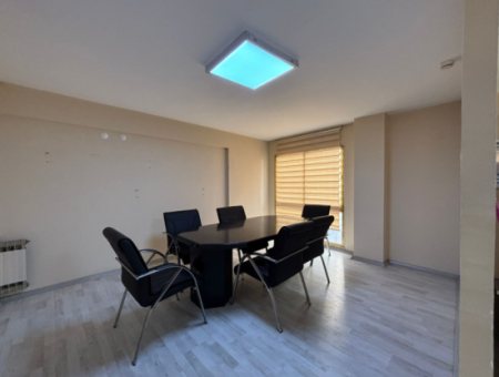 4 Offices 1 Shop 8 Warehouses 1000M2 Workplace For Sale In Basmane!