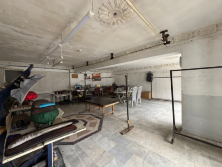 4 Offices 1 Shop 8 Warehouses 1000M2 Workplace For Sale In Basmane!