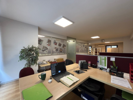 1St Floor 140M2 Workplace / Office For Sale Free Of Charge In Konak Basmane!