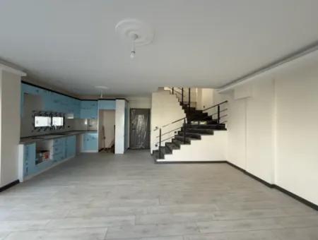 3 1 Comfortable Villa With Garden In Villalar Area