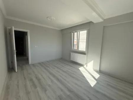 Near Seferihisar Gözsüzler Caddesi - Closed Kitchen - 3 1 Flat For Sale