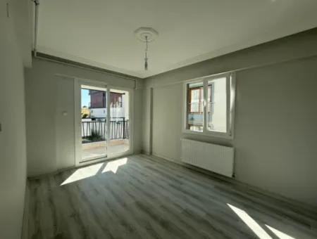 Near Seferihisar Gözsüzler Caddesi - Closed Kitchen - 3 1 Flat For Sale