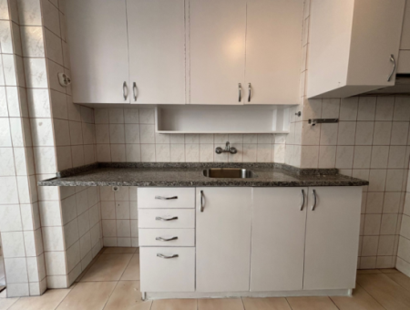 Alsancak Private Health Relative 3 1 Combi Flat For Rent!