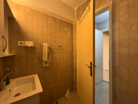 1 1 Corner Office / Flat For Rent On Alsancak Architect Sinan Street!