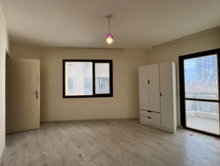 1 1 Corner Office / Flat For Rent On Alsancak Architect Sinan Street!