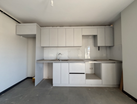 2 1 Flats For Sale With Large Balconies In Seferihisar Çolakibrahim Bey Neighborhood