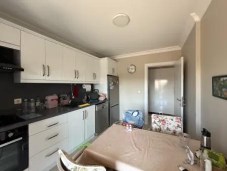 Spacious 3 1 Flat With Corner Location In Seferihisar Çolakibrahimbey