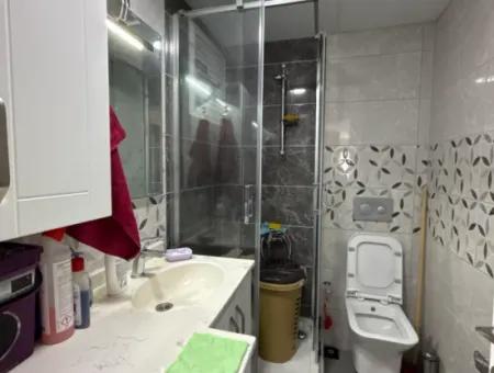 Spacious 3 1 Flat With Corner Location In Seferihisar Çolakibrahimbey