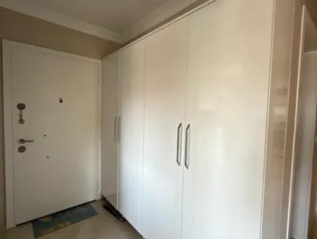 Spacious 3 1 Flat With Corner Location In Seferihisar Çolakibrahimbey