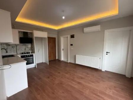 Modern And Spacious 2 1 Flats In Central Location