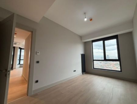 Alsancak Evora Project 2 1 15Th Floor Sea View Flat For Rent!