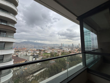 Alsancak Evora Project 2 1 15Th Floor Sea View Flat For Rent!